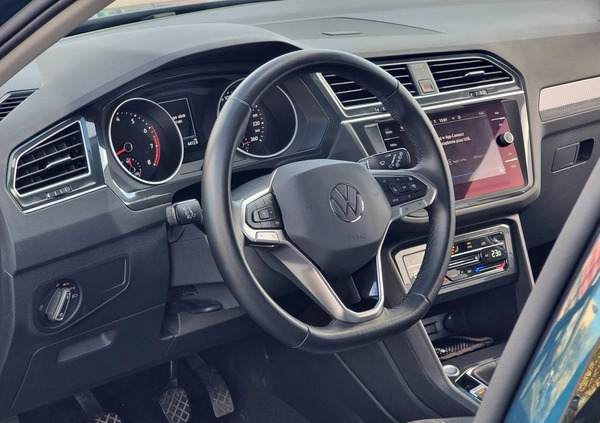 Volkswagen Tiguan cena 124900 przebieg: 21000, rok produkcji 2021 z Koszalin małe 352
